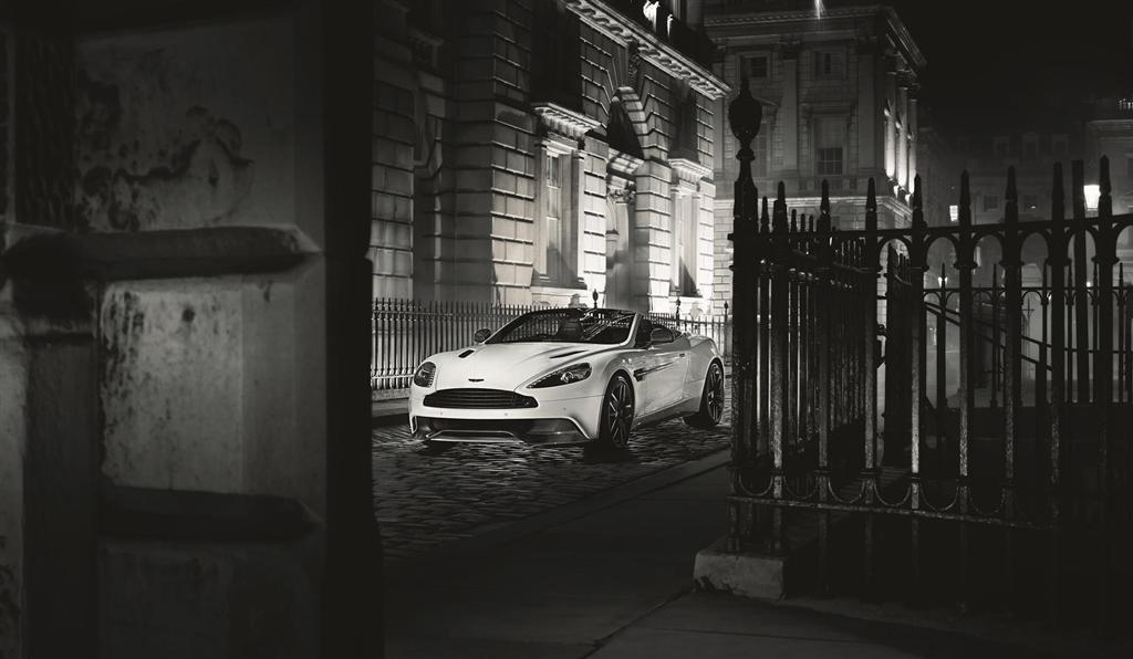 2015 Aston Martin Vanquish Carbon Black